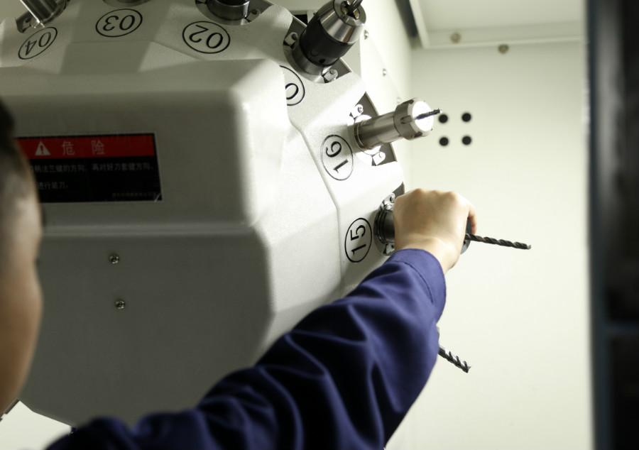 CNC數(shù)控機床加工 CNC數(shù)控機床加工